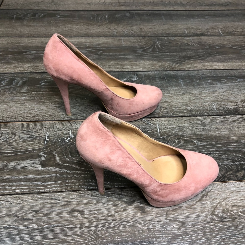 SOLD. LC Lauren Conrad blush pink heels - Picture 3 of 6